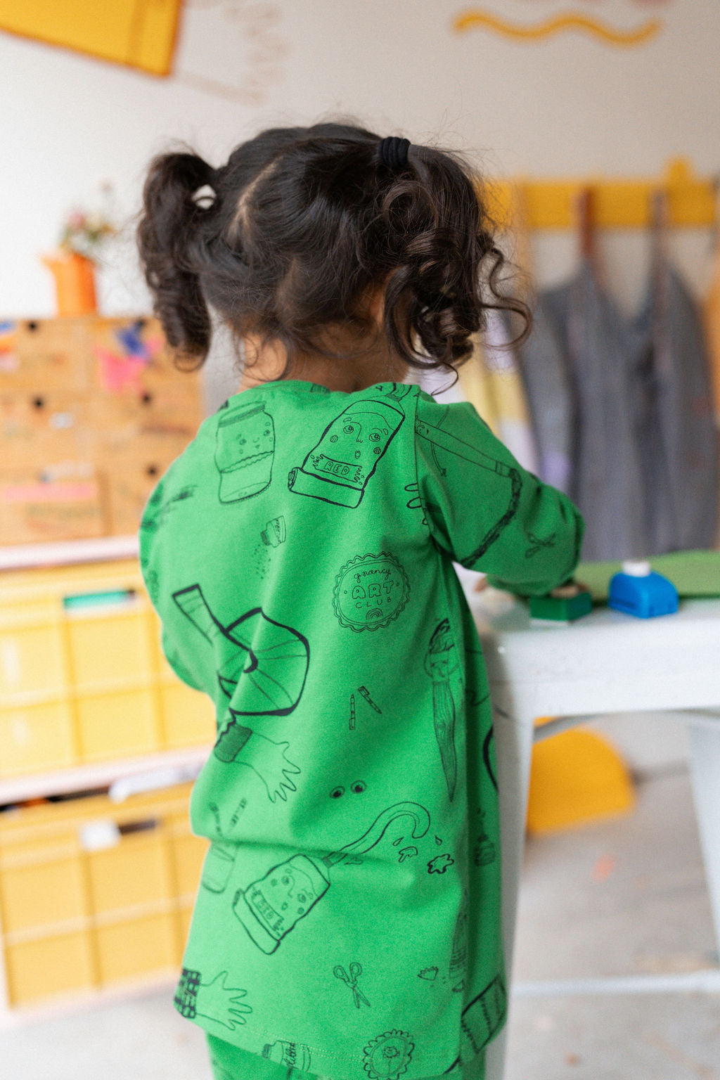 G.Nancy Kelly Green Art Club Long PJ Set